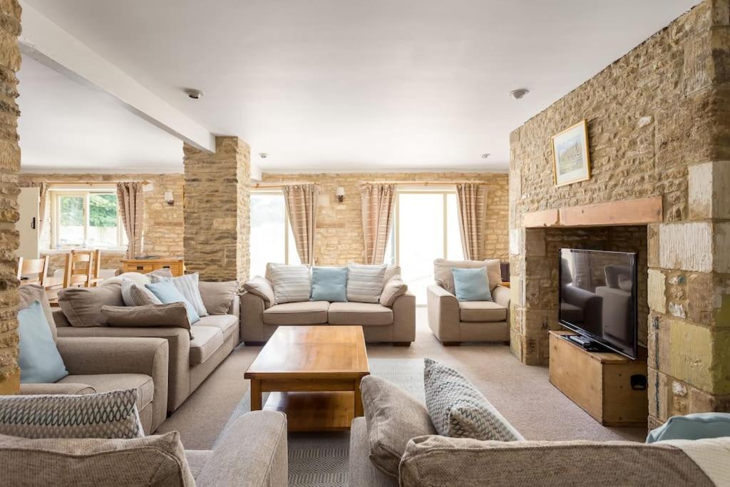 Stanton House, 6 Bedroom, 5 Bath Cheltenham Eksteriør billede